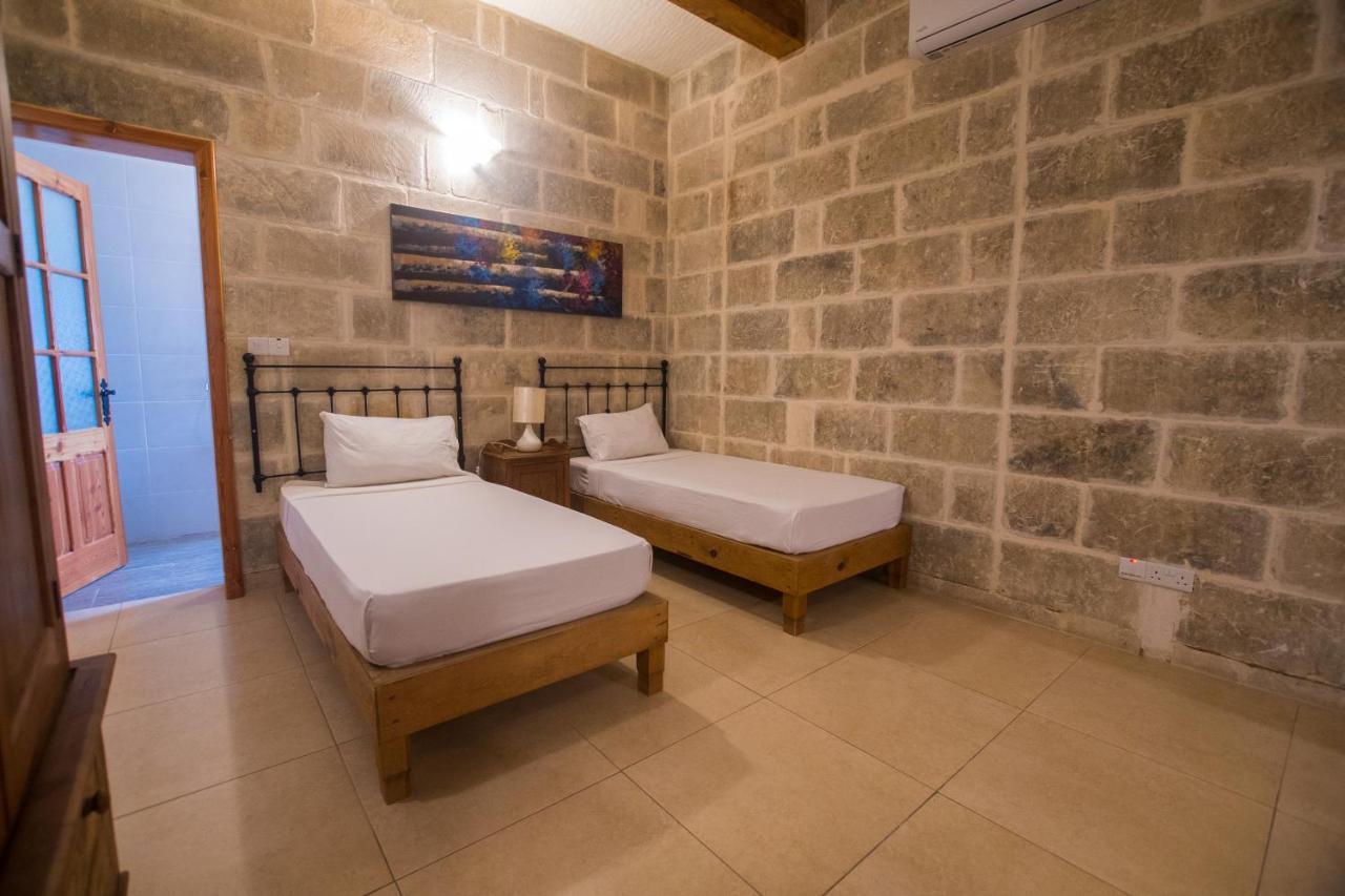 Villa Ta' Peppi Sannat Esterno foto