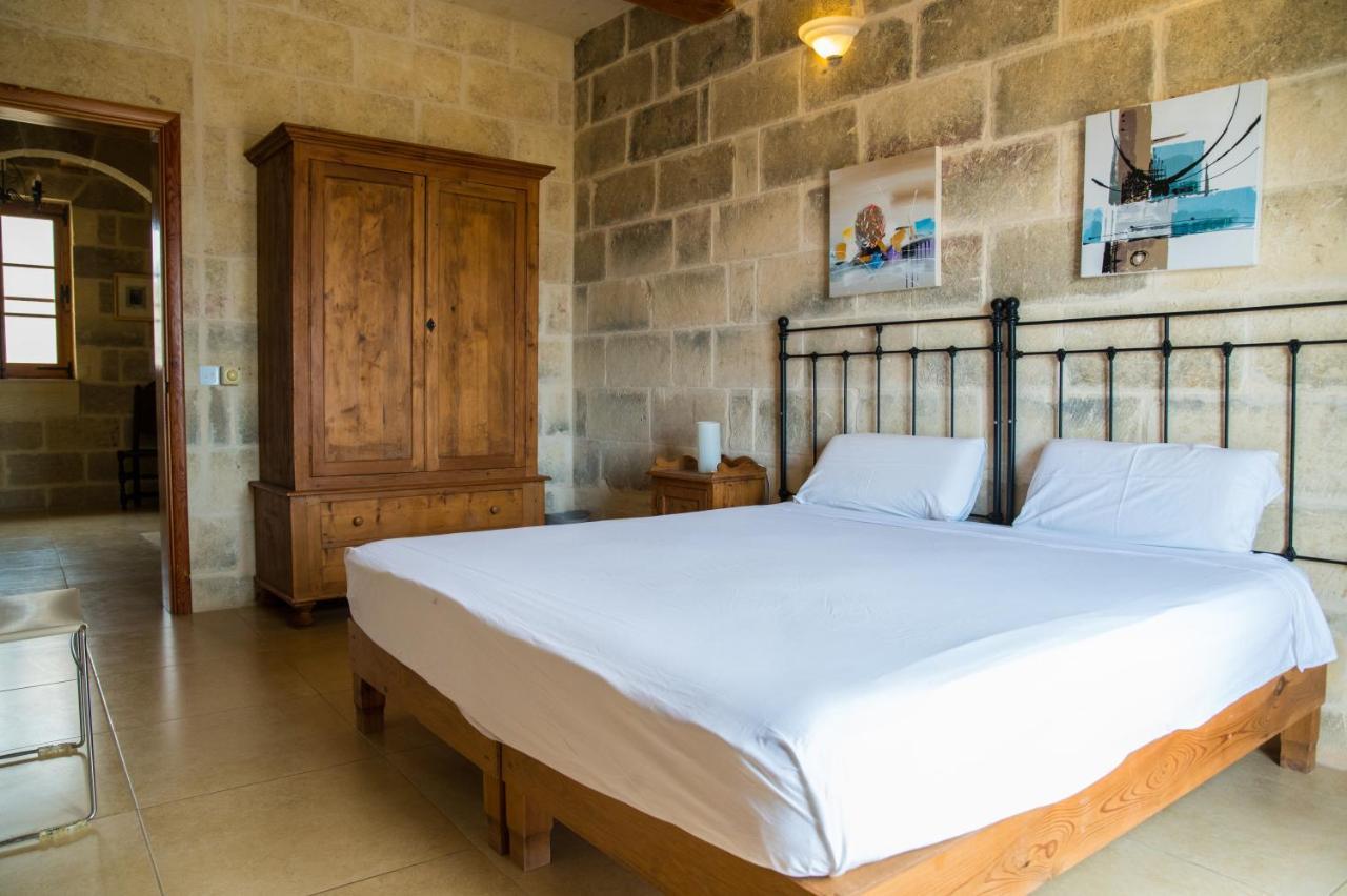 Villa Ta' Peppi Sannat Esterno foto